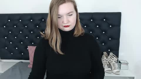 Snapshot of laraflirt chatting on 02/13/25, 02:34 LaraFlirt online show from 02/13/25, 02:34