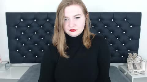 Snapshot of laraflirt chatting on 03/05/25, 08:00 LaraFlirt online show from 03/05/25, 08:00