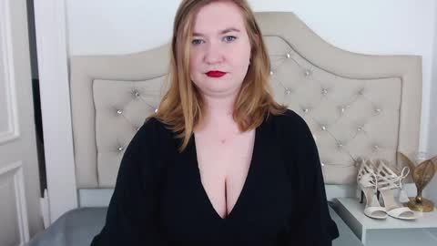 Snapshot of laraflirt chatting on 03/12/25, 03:18 LaraFlirt online show from 03/12/25, 03:18