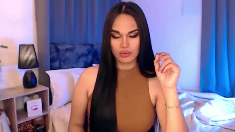 Snapshot of larah_fuchs26 chatting on 01/18/25, 07:37 Larah will make your day online show from 01/18/25, 07:37