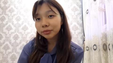 Snapshot of larainebertinetti chatting on 10/23/25, 03:33 Hannah online show from 10/23/25, 03:33