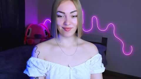 Snapshot of larakrein_lk chatting on 09/26/25, 11:14 LaraKrein lk online show from 09/26/25, 11:14