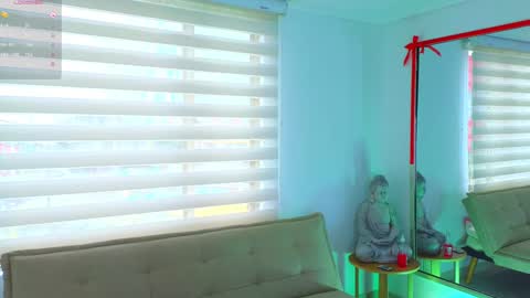 Lara  online show from 01/08/25, 03:39