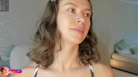 Lara  online show from 10/27/25, 01:37