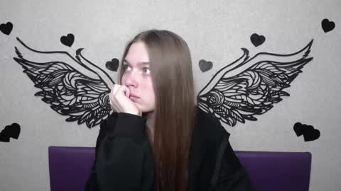 Snapshot of larapika chatting on 02/08/26, 06:00 LaraPika online show from 02/08/26, 06:00