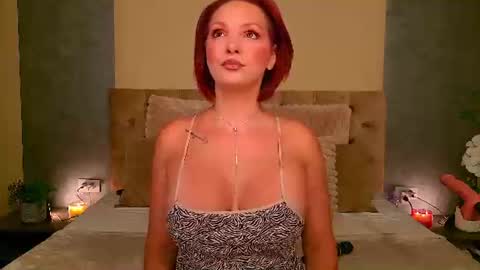 LaraQuinn online show from 07/28/26, 05:12