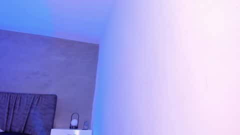 Laura online show from 03/24/26, 12:43