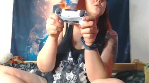lara online show from 02/02/25, 06:04