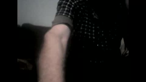 Snapshot of larbie chatting on 04/05/26, 02:09 Larbie online show from 04/05/26, 02:09