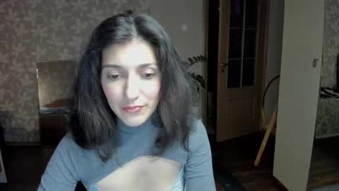 Larisa online show from 10/23/25, 10:30