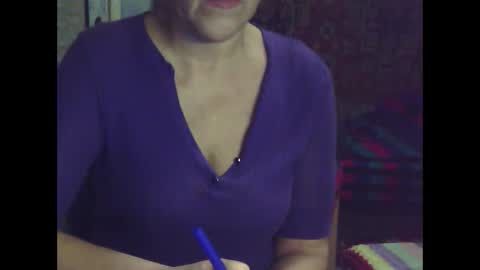 larisaq4ugo24 online show from 01/07/25, 03:33