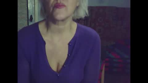 larisaq4ugo24 online show from 01/07/25, 06:35