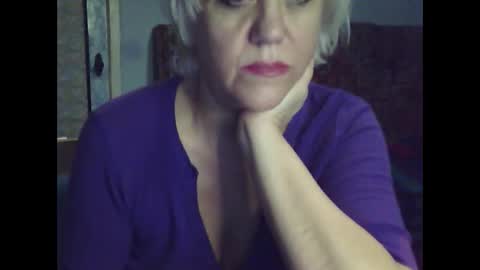 larisaq4ugo24 online show from 01/08/25, 09:44