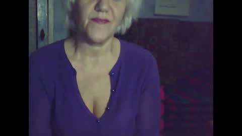 larisaq4ugo24 online show from 01/09/25, 01:45