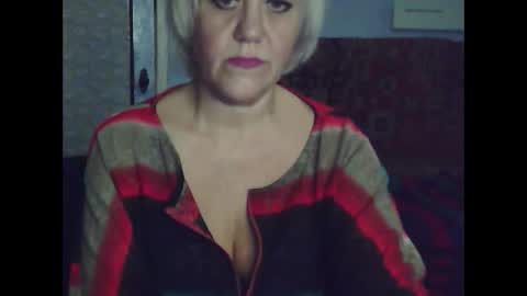 larisaq4ugo24 online show from 01/15/25, 08:30