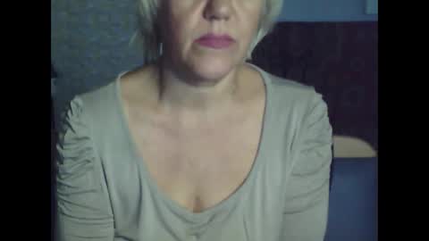 larisaq4ugo24 online show from 09/18/25, 08:38