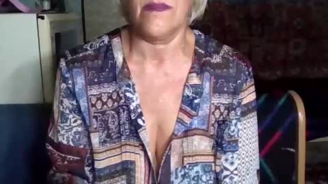 larisaq4ugo24 online show from 07/24/26, 11:52