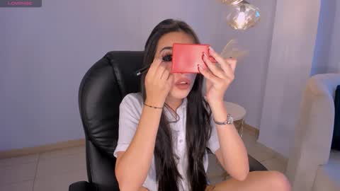 Snapshot of larisasmirnov chatting on 11/06/25, 04:46 Larisa Smirnov online show from 11/06/25, 04:46