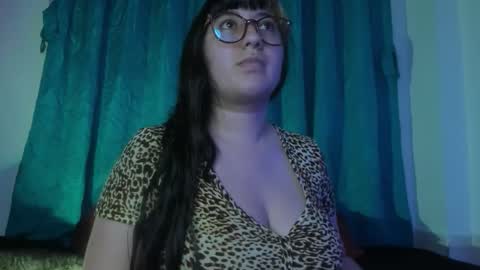  Lari online show from 12/15/25, 11:42