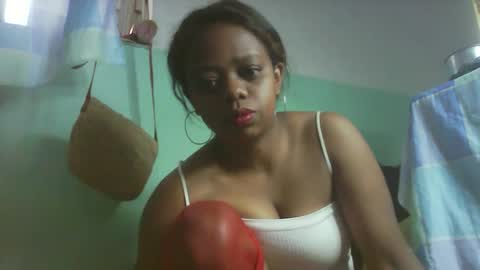 larissa645771 online show from 11/15/25, 07:27