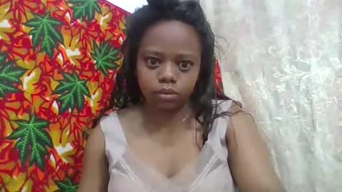 Snapshot of larissa645771 chatting on 06/08/26, 02:12 larissa645771 online show from 06/08/26, 02:12