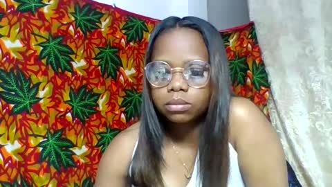 larissa645771 online show from 06/15/26, 05:48