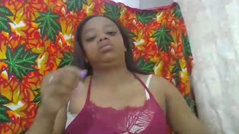 larissa645771 online show from 06/17/26, 03:53