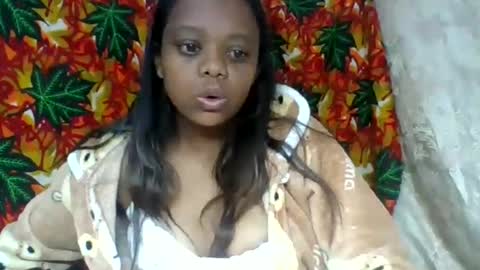 larissa645771 online show from 06/23/26, 05:00