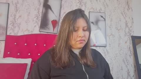 Snapshot of larissa_antonella chatting on 05/20/26, 03:45 larissa_antonella online show from 05/20/26, 03:45