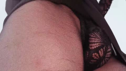 Larissa  online show from 12/01/24, 08:09