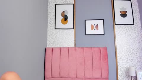 Snapshot of larissaevans chatting on 12/19/24, 12:34 Valentina online show from 12/19/24, 12:34