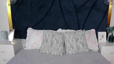 Valentina online show from 11/12/25, 03:07