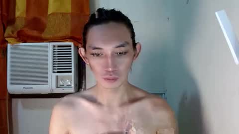 Snapshot of larochefoucauld chatting on 04/12/26, 02:11 Francois online show from 04/12/26, 02:11