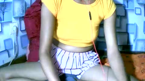 Snapshot of larra27 chatting on 03/23/26, 12:42 Malala online show from 03/23/26, 12:42