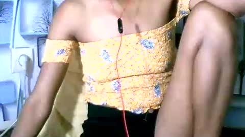 Snapshot of larra27 chatting on 05/02/26, 09:03 Malala online show from 05/02/26, 09:03