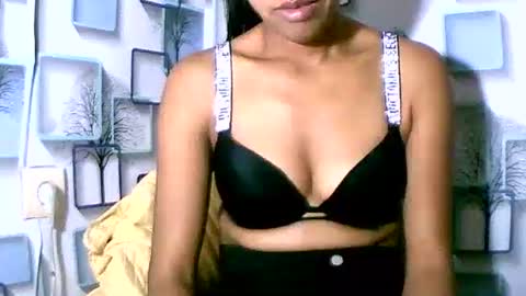Snapshot of larra27 chatting on 05/21/26, 10:44 Malala online show from 05/21/26, 10:44