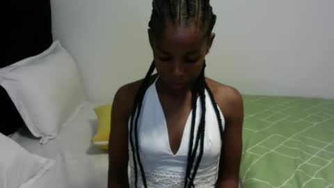 Snapshot of larrine chatting on 06/30/26, 09:05 larrine online show from 06/30/26, 09:05