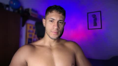 Snapshot of larry_jones chatting on 11/06/25, 01:34 andrew online show from 11/06/25, 01:34