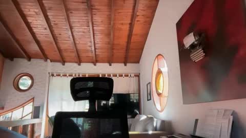 Snapshot of larry_jones chatting on 11/07/25, 01:22 andrew online show from 11/07/25, 01:22