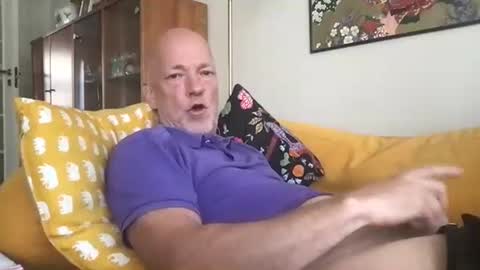 larsafree6 online show from 09/09/25, 12:26