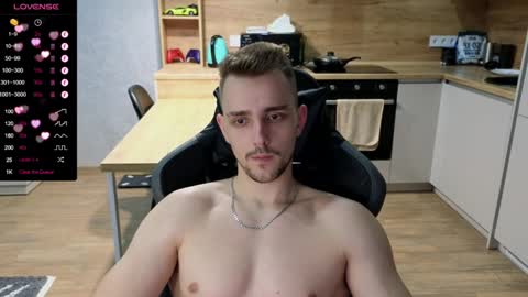 Snapshot of larstar01 chatting on 01/30/25, 11:24 Lars online show from 01/30/25, 11:24