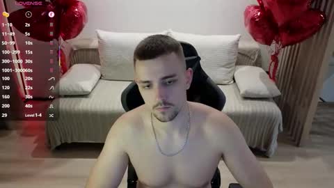 Snapshot of larstar01 chatting on 09/28/25, 10:26 Lars online show from 09/28/25, 10:26