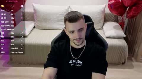 Lars online show from 11/18/25, 09:19