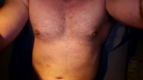 Snapshot of larzd8 chatting on 10/23/25, 12:43 larzd8 online show from 10/23/25, 12:43