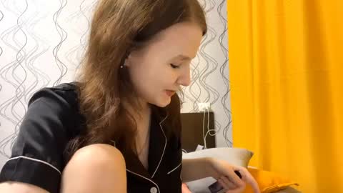 Mila online show from 05/31/26, 05:53