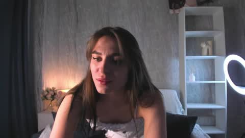 lasly_moon online show from 03/20/26, 12:37