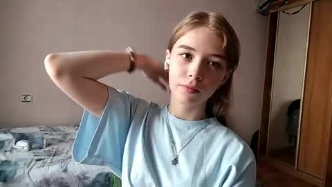 Snapshot of lateshastarnaud chatting on 05/14/26, 08:10 Linet online show from 05/14/26, 08:10