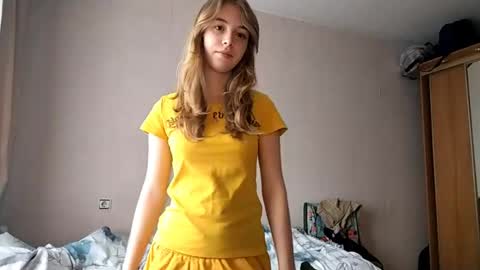 Snapshot of lateshastarnaud chatting on 05/20/26, 08:09 Linet online show from 05/20/26, 08:09