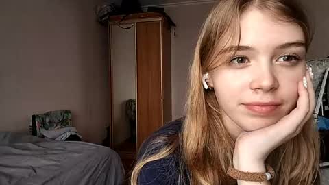 Snapshot of lateshastarnaud chatting on 06/03/26, 07:33 Linet online show from 06/03/26, 07:33