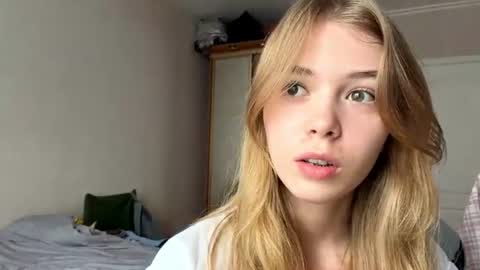 Linet online show from 07/19/26, 07:45
